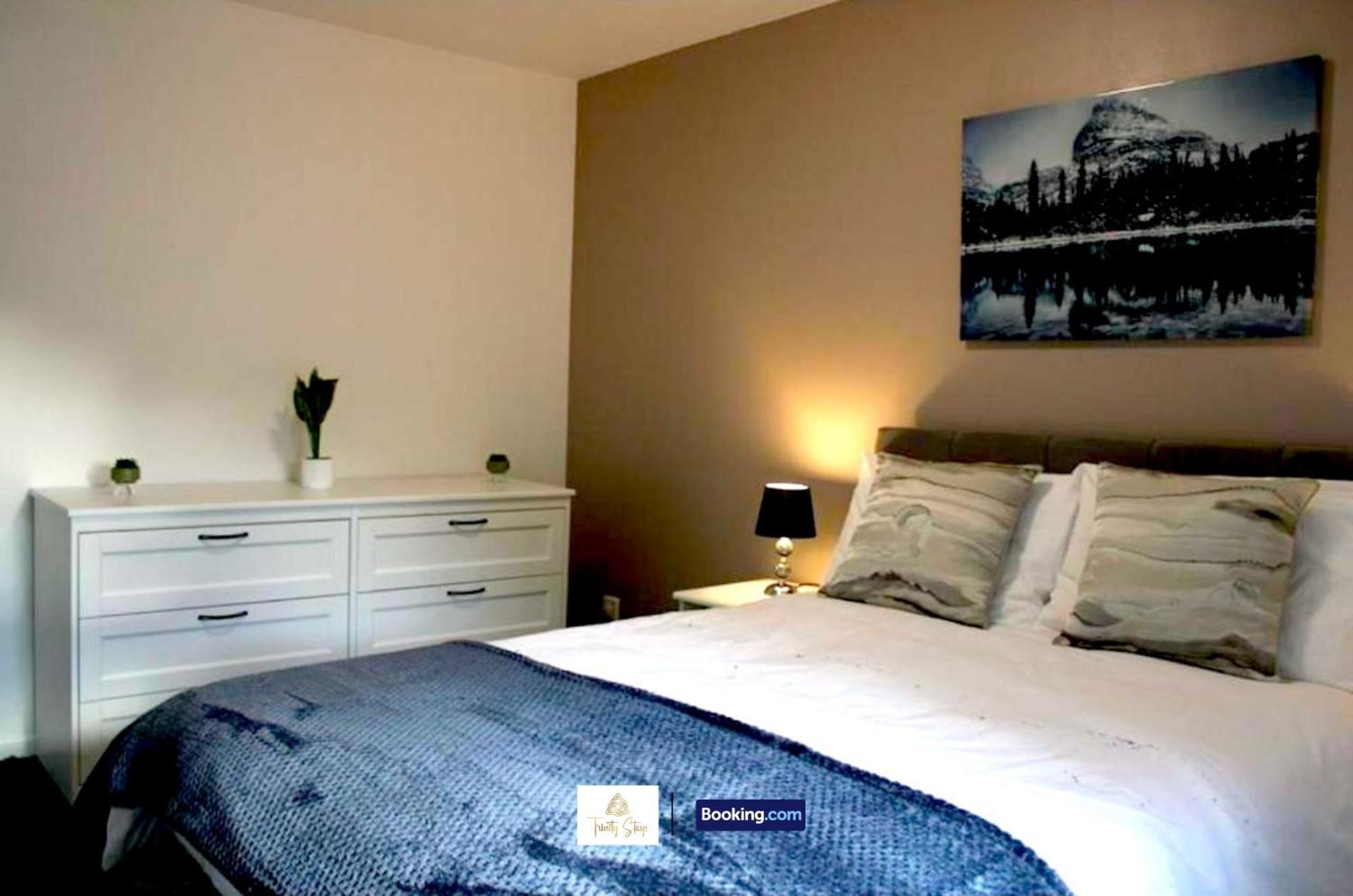 4 Bedroom House With Parking Near City Centre By Trinity Stays Short Lets & Serviced Accommodation Cambridge Exteriör bild